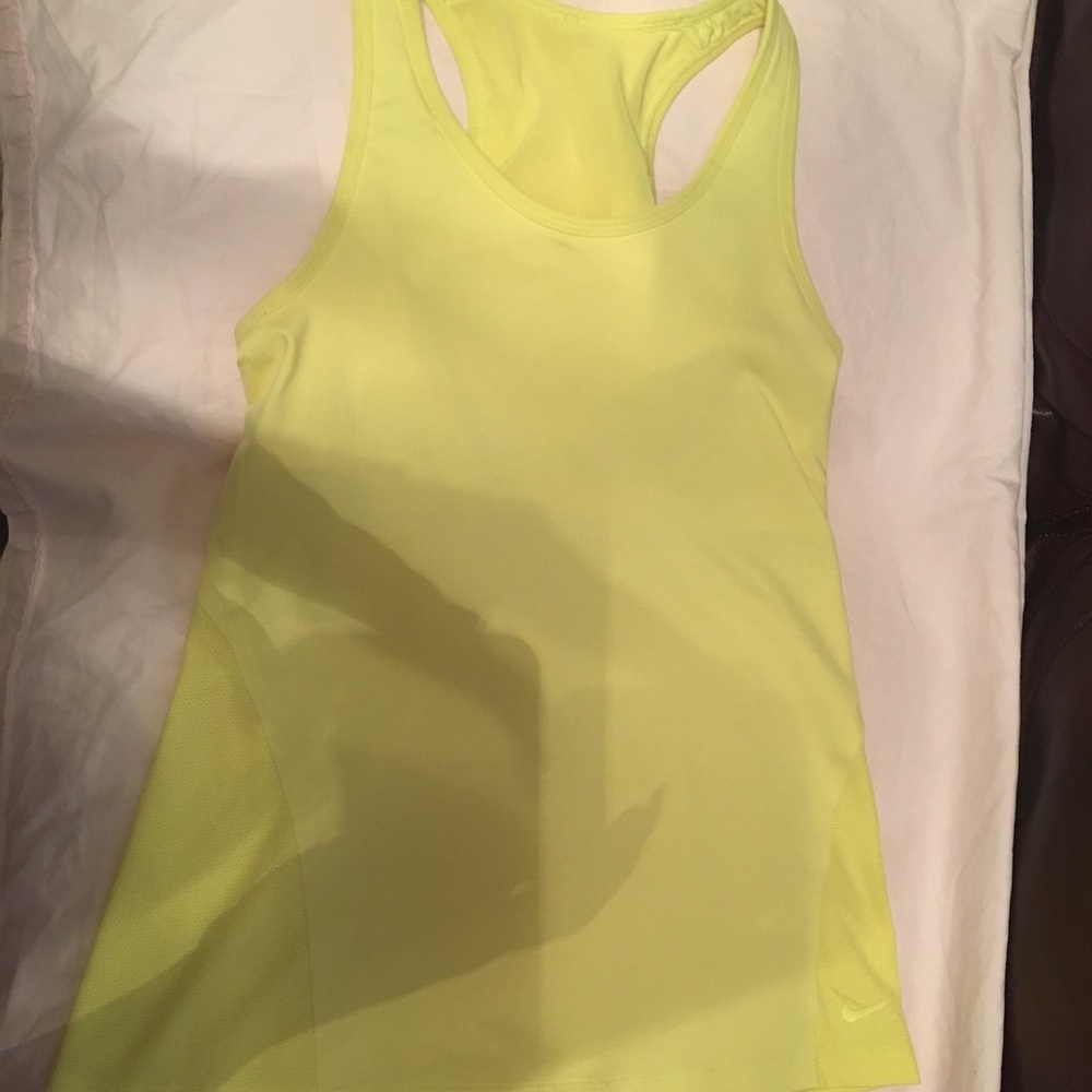 Nike workout top